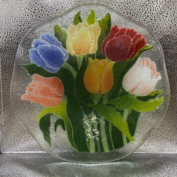 Signed Tulip Fused Glass Bowl “Peggy Karr” - Picture 2 of 6
